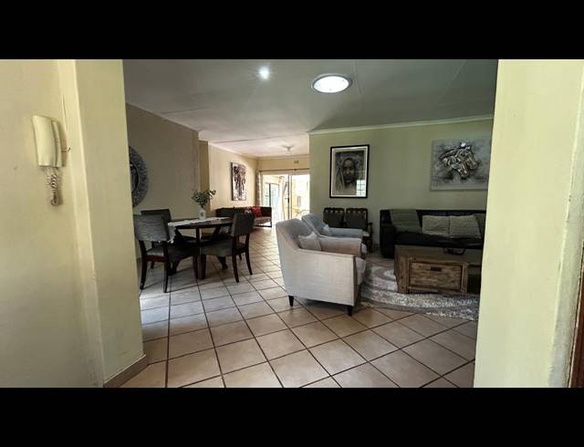 3 BEDROOM HOUSE FOR SALE IN SAFARI GARDENS